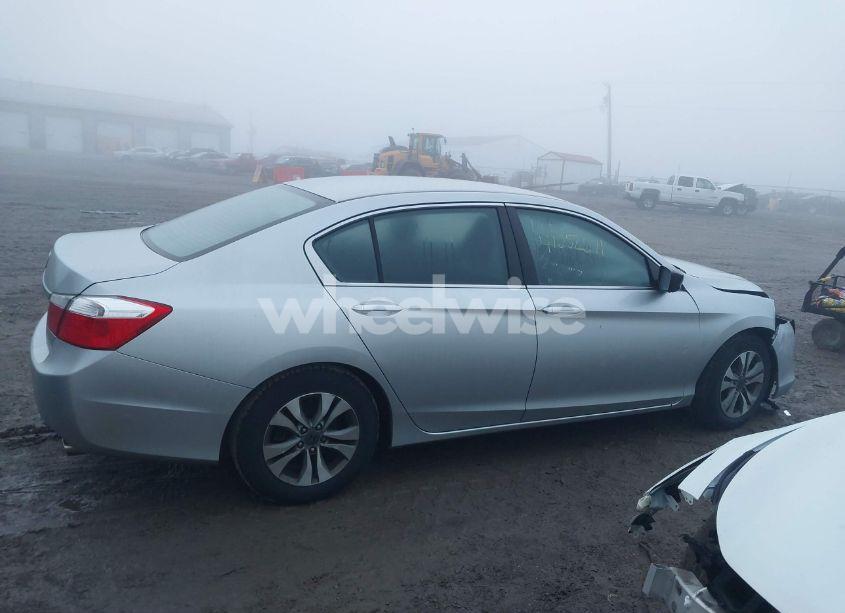 Photo 13 of 2013 Honda Accord LX (VIN 1HGCR2F30DA262621)