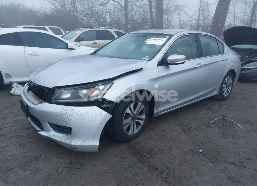 Photo 2 of 2013 Honda Accord LX (VIN 1HGCR2F30DA262621)