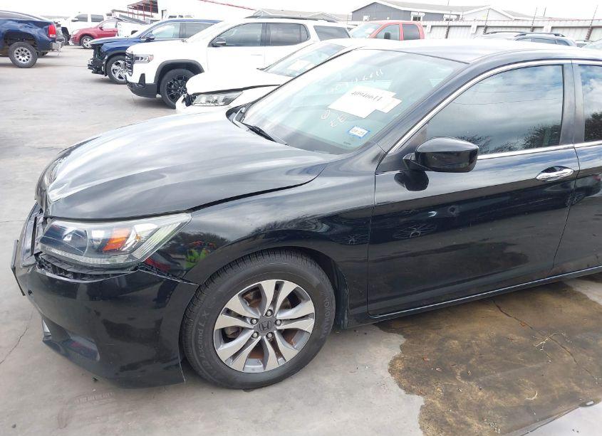 Photo 18 of 2014 Honda Accord LX (VIN 1HGCR2F30EA017223)