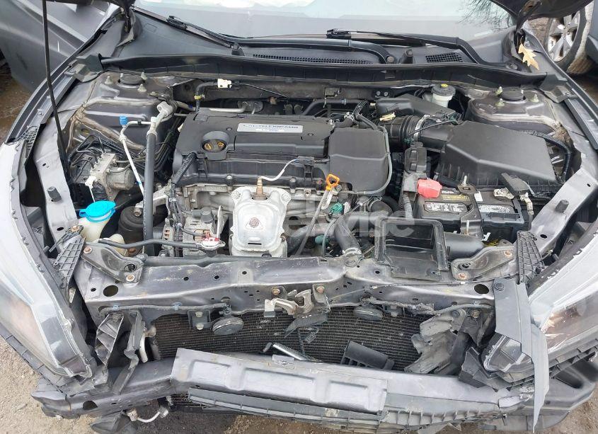 Photo 10 of 2014 Honda Accord LX (VIN 1HGCR2F30EA030005)