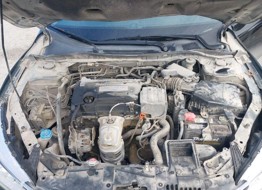 Photo 10 of 2014 Honda Accord LX (VIN 1HGCR2F30EA118164)