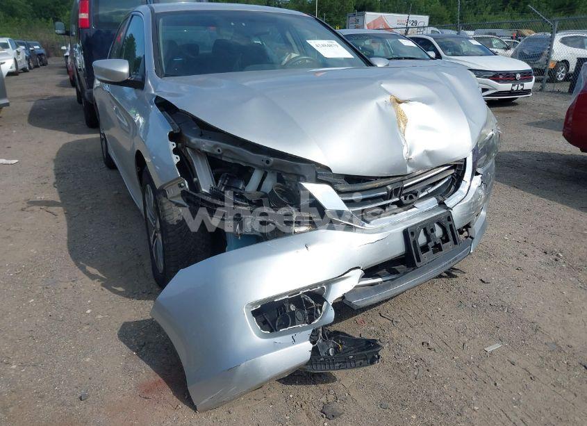 Photo 6 of 2014 Honda Accord LX (VIN 1HGCR2F30EA299136)