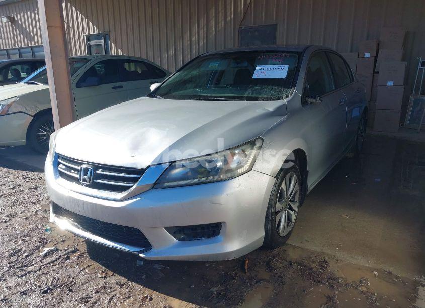 Photo 2 of 2014 Honda Accord LX (VIN 1HGCR2F30EA300284)