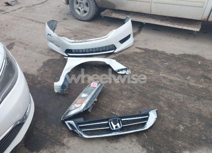 Photo 12 of 2014 Honda Accord LX (VIN 1HGCR2F30EA800302)