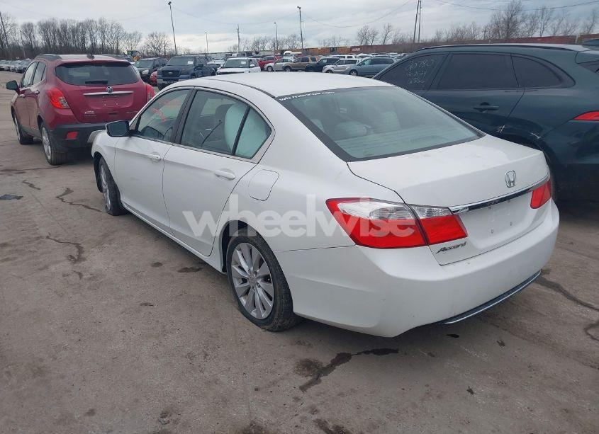 Photo 3 of 2014 Honda Accord LX (VIN 1HGCR2F30EA800302)