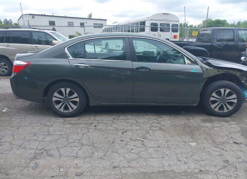 Photo 14 of 2015 Honda Accord LX (VIN 1HGCR2F30FA002545)