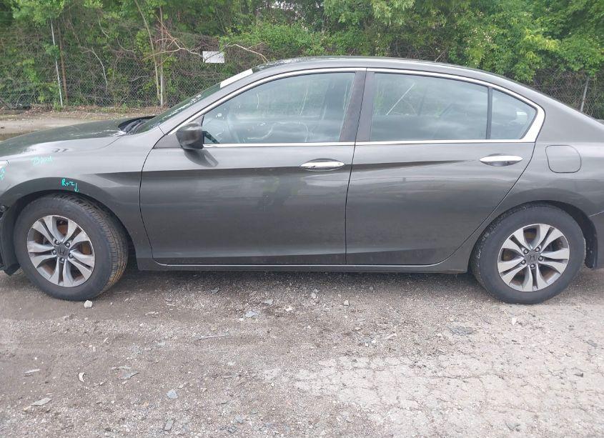 Photo 15 of 2015 Honda Accord LX (VIN 1HGCR2F30FA002545)