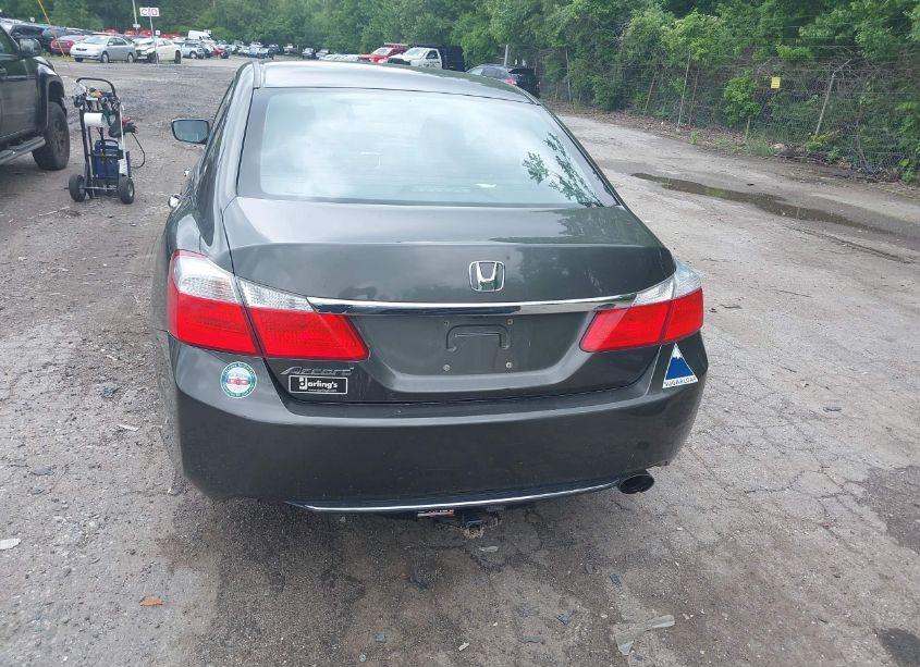 Photo 17 of 2015 Honda Accord LX (VIN 1HGCR2F30FA002545)