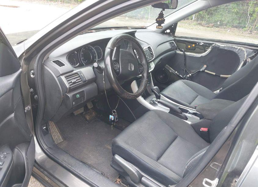 Photo 5 of 2015 Honda Accord LX (VIN 1HGCR2F30FA002545)