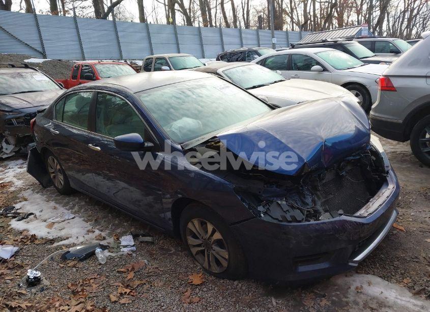 2015 Honda Accord LX (VIN 1HGCR2F30FA028627) main photo