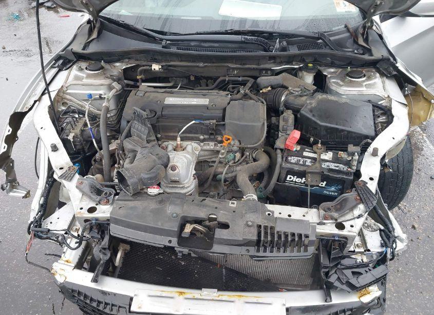 Photo 10 of 2015 Honda Accord LX (VIN 1HGCR2F30FA059277)