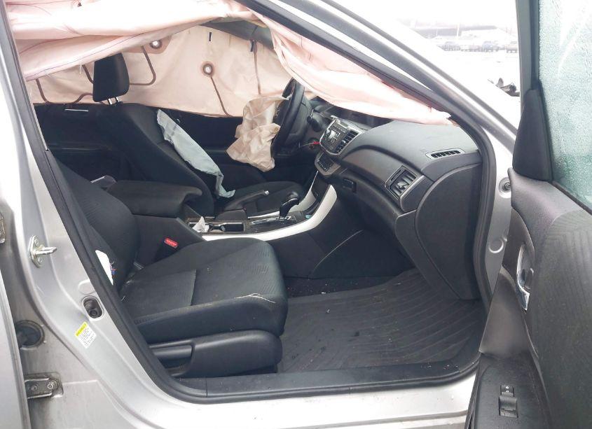 Photo 5 of 2015 Honda Accord LX (VIN 1HGCR2F30FA059277)