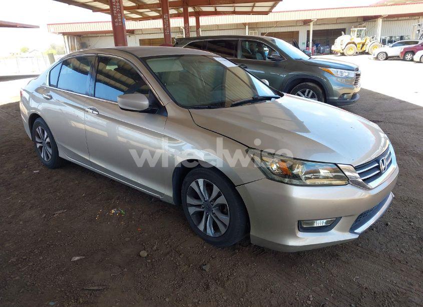 2015 Honda Accord LX (VIN 1HGCR2F30FA066682) main photo
