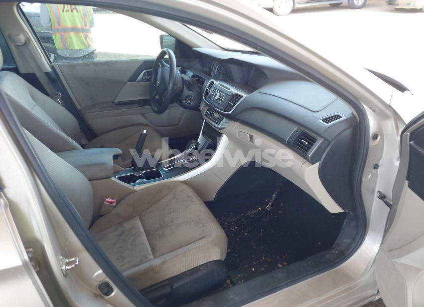 Photo 5 of 2015 Honda Accord LX (VIN 1HGCR2F30FA066682)
