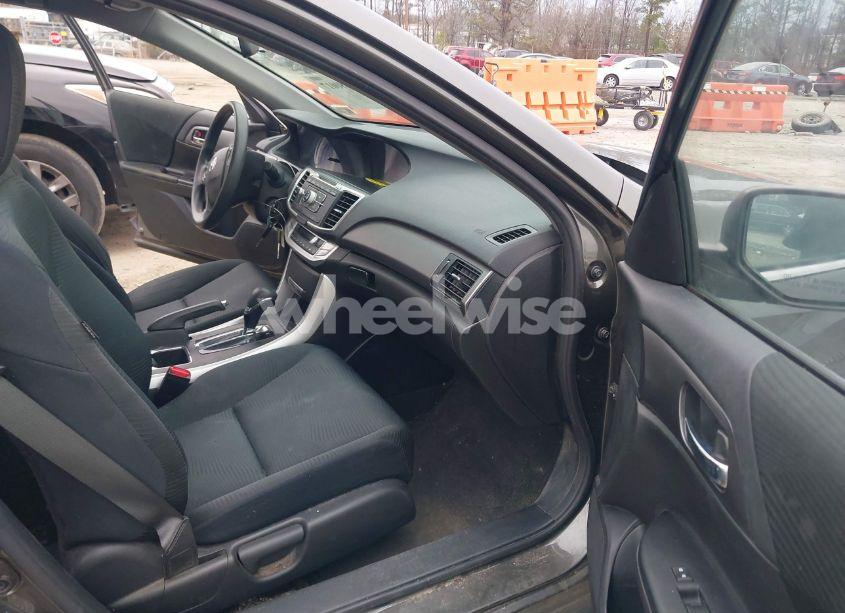 Photo 5 of 2015 Honda Accord LX (VIN 1HGCR2F30FA071803)