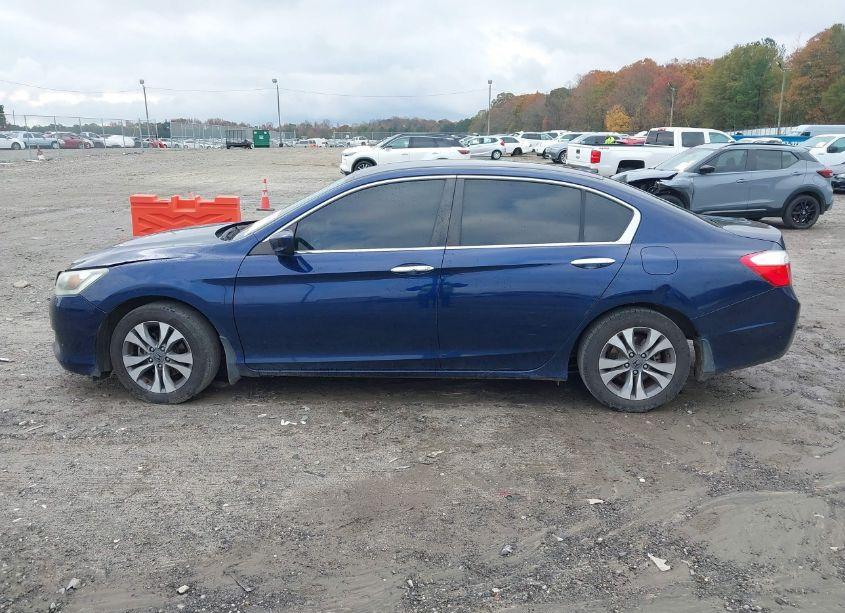 Photo 15 of 2015 Honda Accord LX (VIN 1HGCR2F30FA072577)
