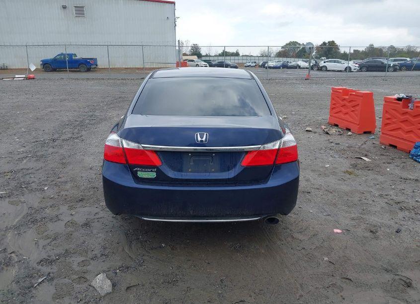 Photo 17 of 2015 Honda Accord LX (VIN 1HGCR2F30FA072577)