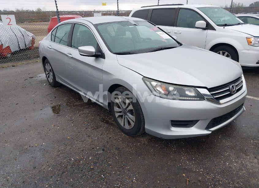 2015 Honda Accord LX (VIN 1HGCR2F30FA103472) main photo