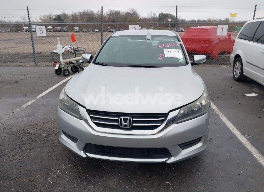 Photo 12 of 2015 Honda Accord LX (VIN 1HGCR2F30FA103472)