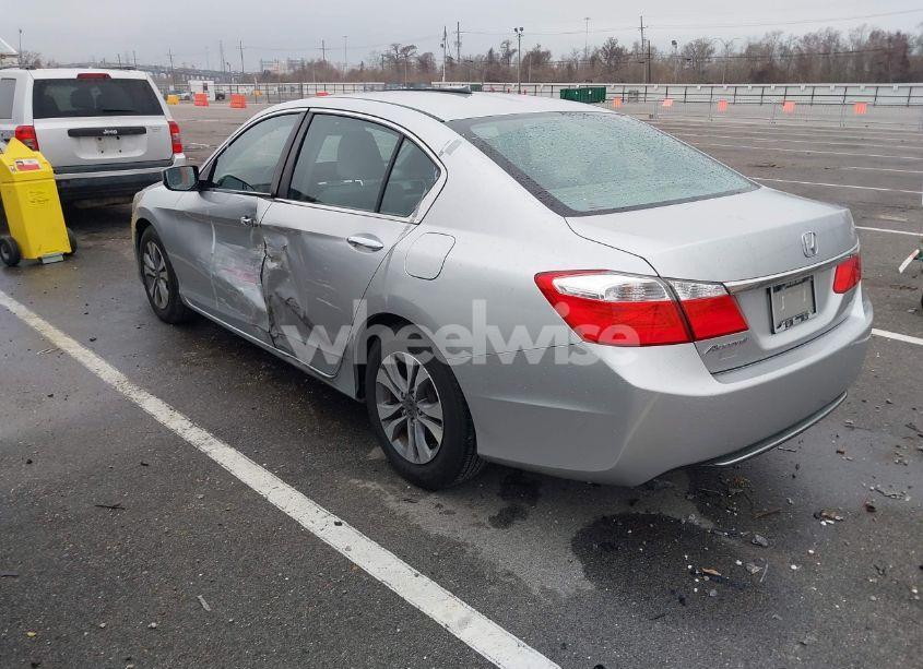 Photo 3 of 2015 Honda Accord LX (VIN 1HGCR2F30FA103472)