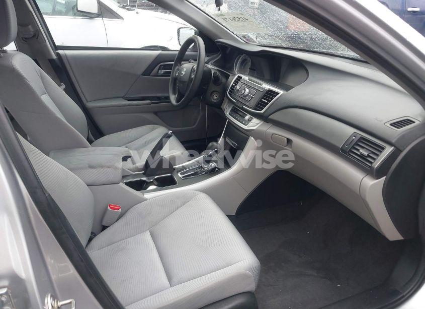 Photo 5 of 2015 Honda Accord LX (VIN 1HGCR2F30FA103472)