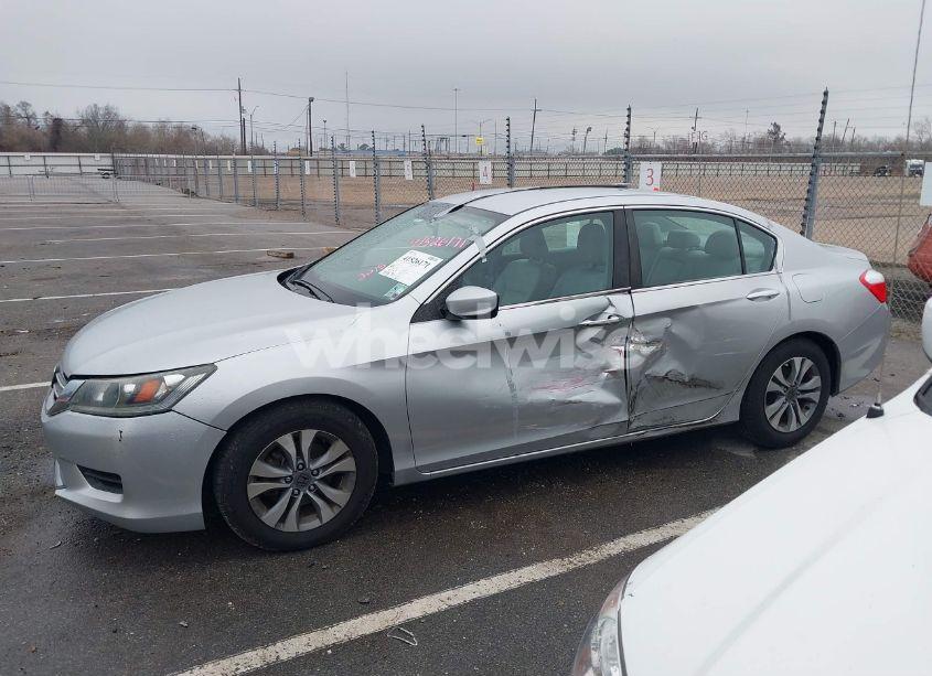 Photo 6 of 2015 Honda Accord LX (VIN 1HGCR2F30FA103472)