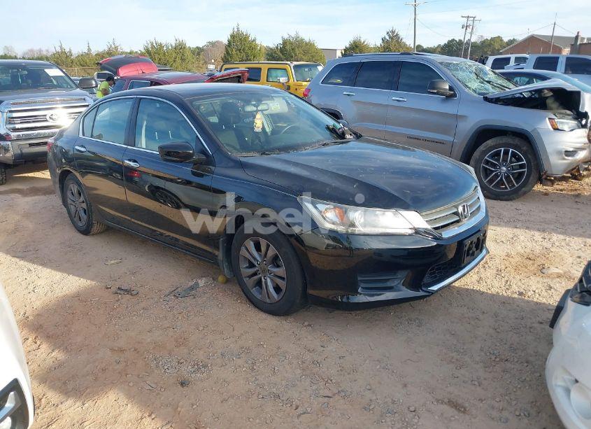 2015 Honda Accord LX (VIN 1HGCR2F30FA105223) main photo