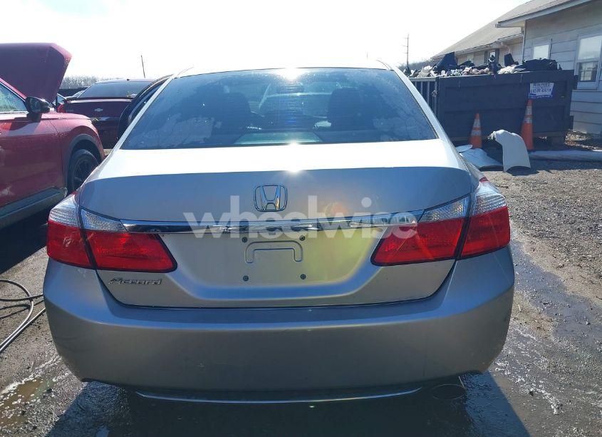 Photo 17 of 2015 Honda Accord LX (VIN 1HGCR2F30FA138416)