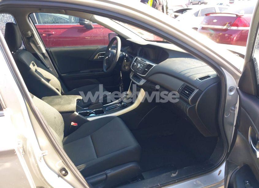 Photo 5 of 2015 Honda Accord LX (VIN 1HGCR2F30FA138416)