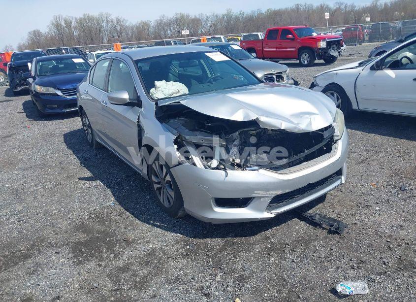 2015 Honda Accord LX (VIN 1HGCR2F30FA152350) main photo