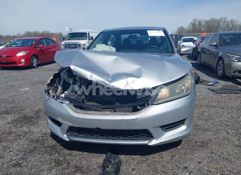 Photo 13 of 2015 Honda Accord LX (VIN 1HGCR2F30FA152350)