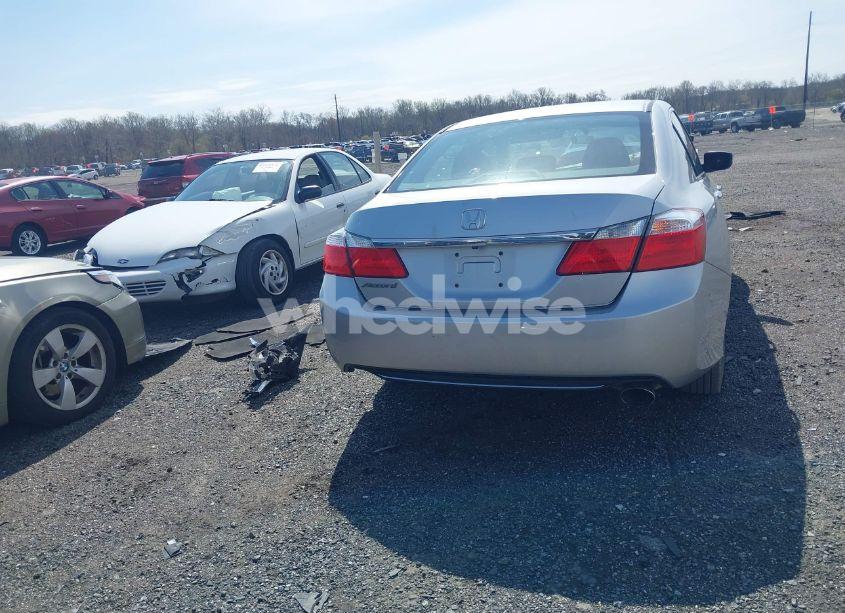 Photo 17 of 2015 Honda Accord LX (VIN 1HGCR2F30FA152350)