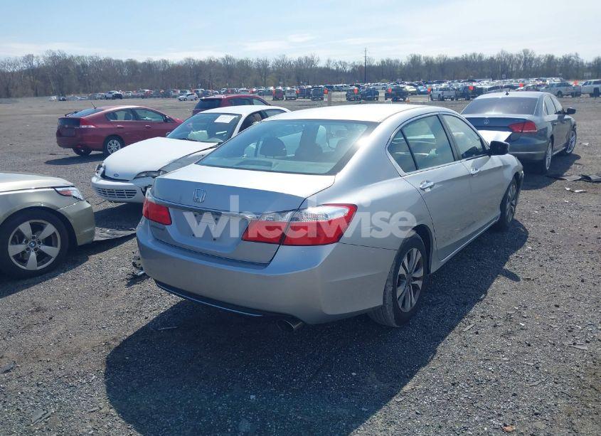 Photo 4 of 2015 Honda Accord LX (VIN 1HGCR2F30FA152350)
