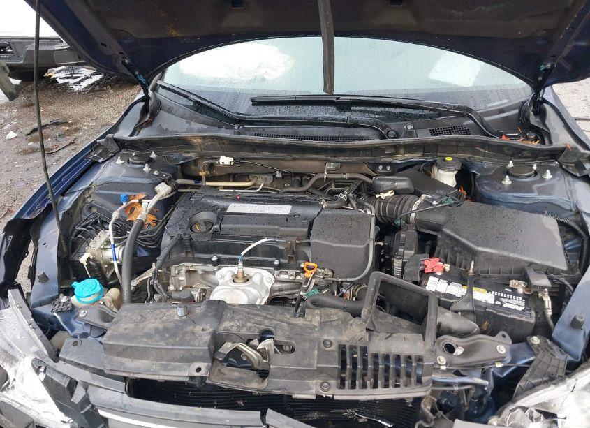 Photo 10 of 2015 Honda Accord LX (VIN 1HGCR2F30FA170900)