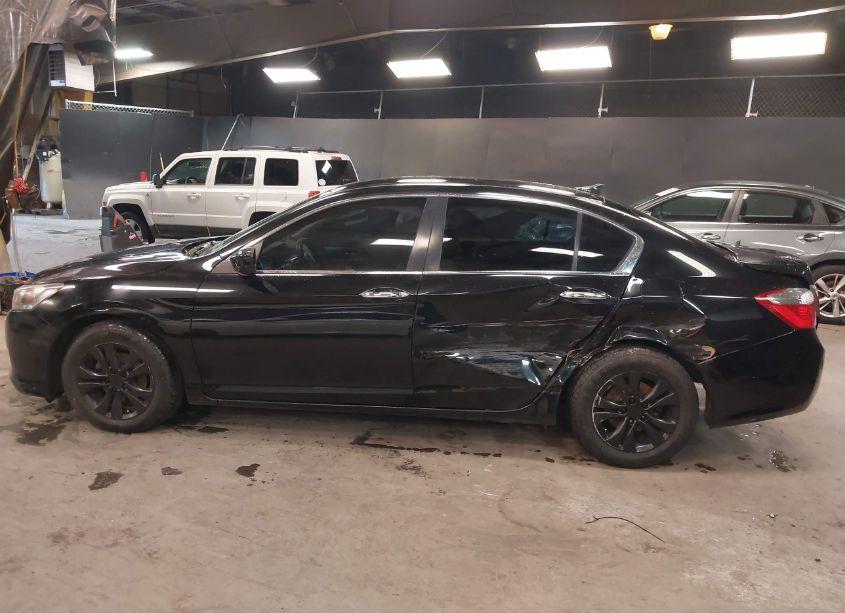 Photo 15 of 2015 Honda Accord LX (VIN 1HGCR2F30FA214877)