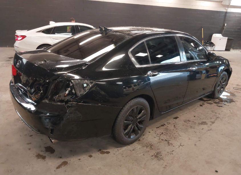 Photo 4 of 2015 Honda Accord LX (VIN 1HGCR2F30FA214877)