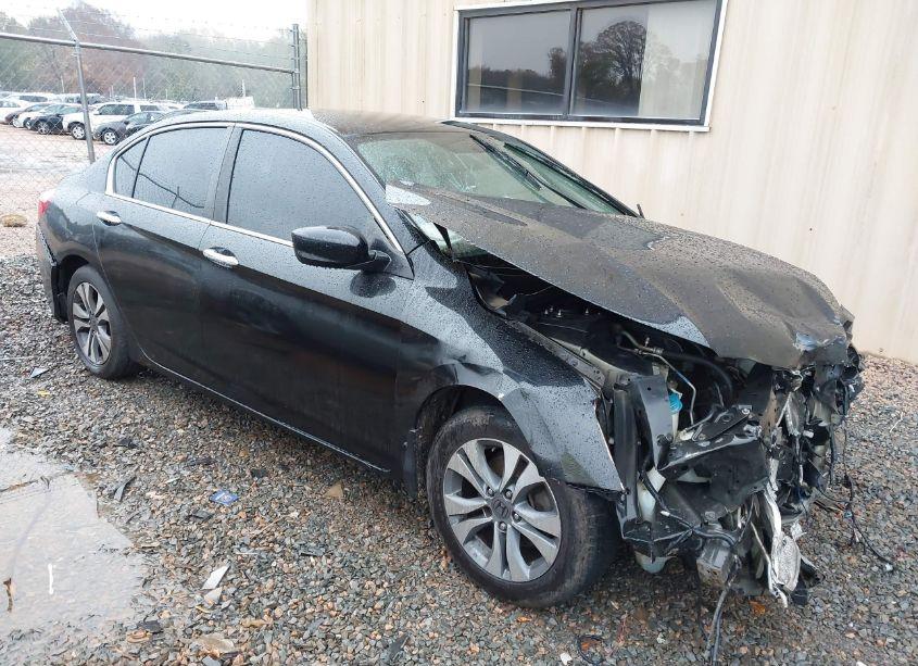 2015 Honda Accord LX (VIN 1HGCR2F30FA215026) main photo