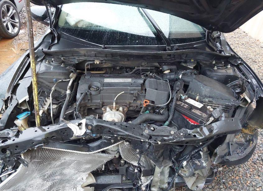 Photo 10 of 2015 Honda Accord LX (VIN 1HGCR2F30FA215026)