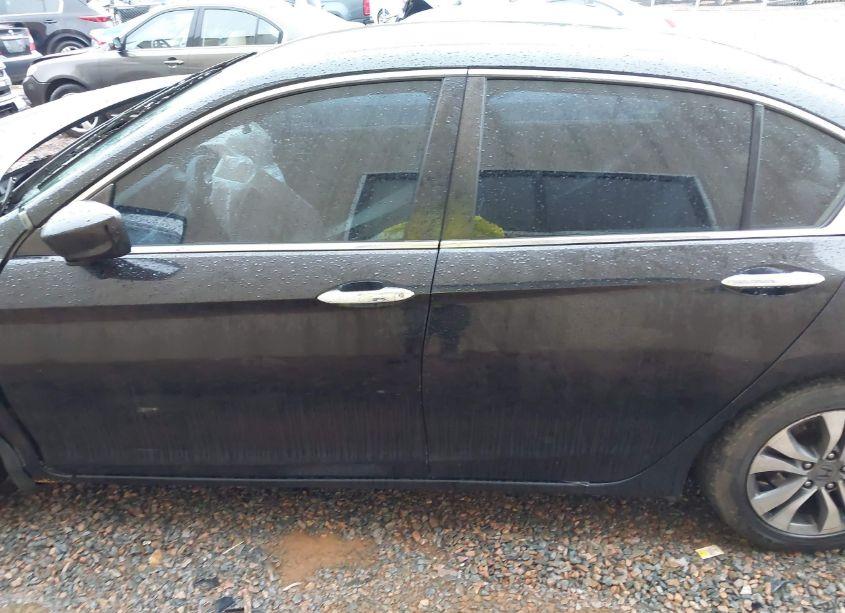 Photo 14 of 2015 Honda Accord LX (VIN 1HGCR2F30FA215026)