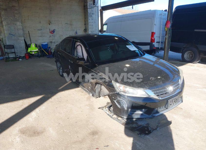 2015 Honda Accord LX (VIN 1HGCR2F30FA243294) main photo