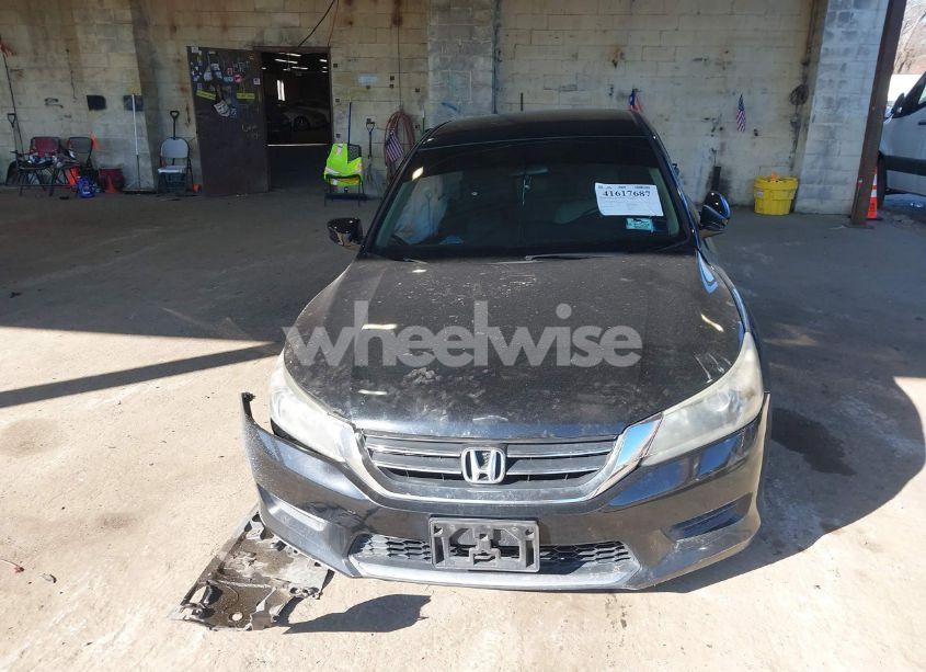 Photo 11 of 2015 Honda Accord LX (VIN 1HGCR2F30FA243294)