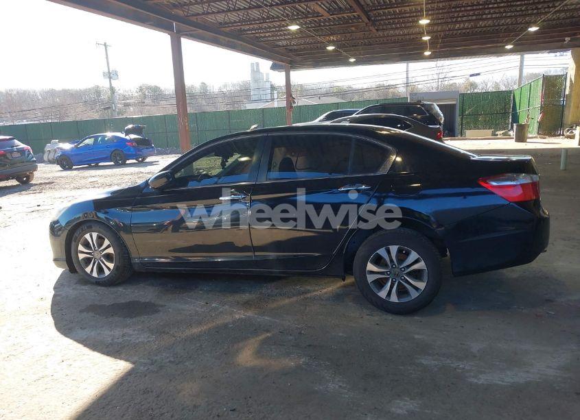 Photo 13 of 2015 Honda Accord LX (VIN 1HGCR2F30FA243294)