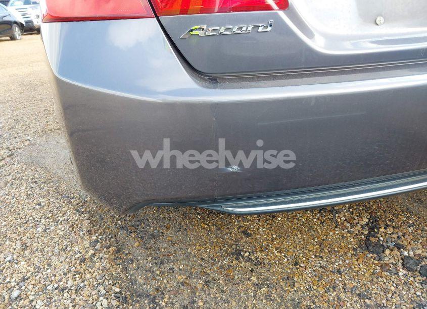 Photo 17 of 2015 Honda Accord LX (VIN 1HGCR2F30FA258426)