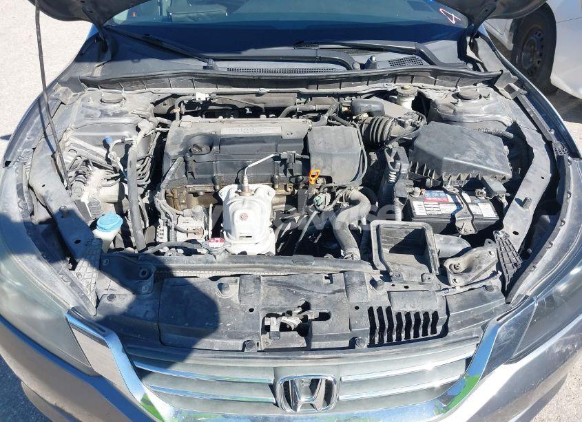 Photo 10 of 2015 Honda Accord LX (VIN 1HGCR2F30FA259043)