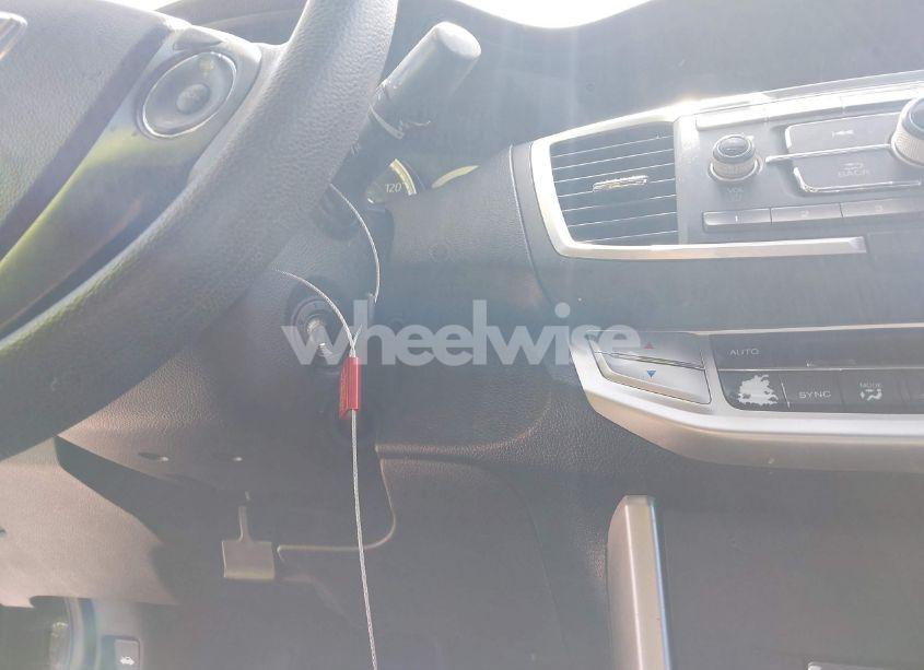 Photo 11 of 2015 Honda Accord LX (VIN 1HGCR2F30FA259043)