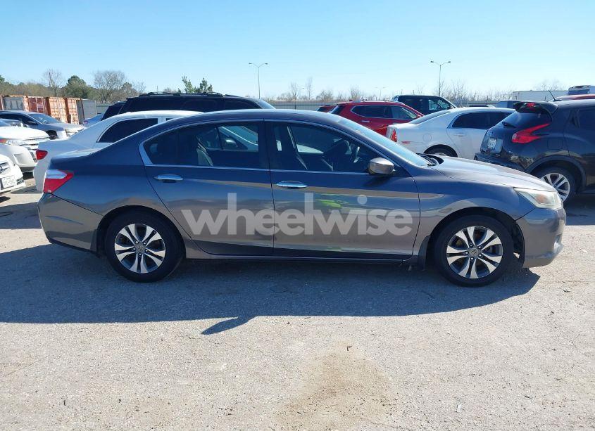 Photo 13 of 2015 Honda Accord LX (VIN 1HGCR2F30FA259043)