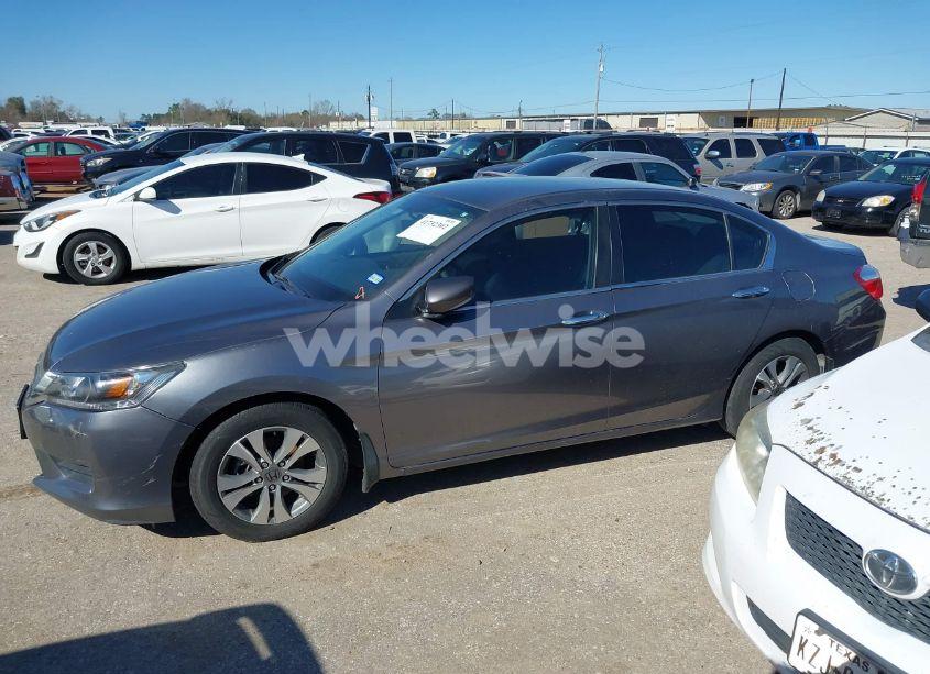 Photo 14 of 2015 Honda Accord LX (VIN 1HGCR2F30FA259043)