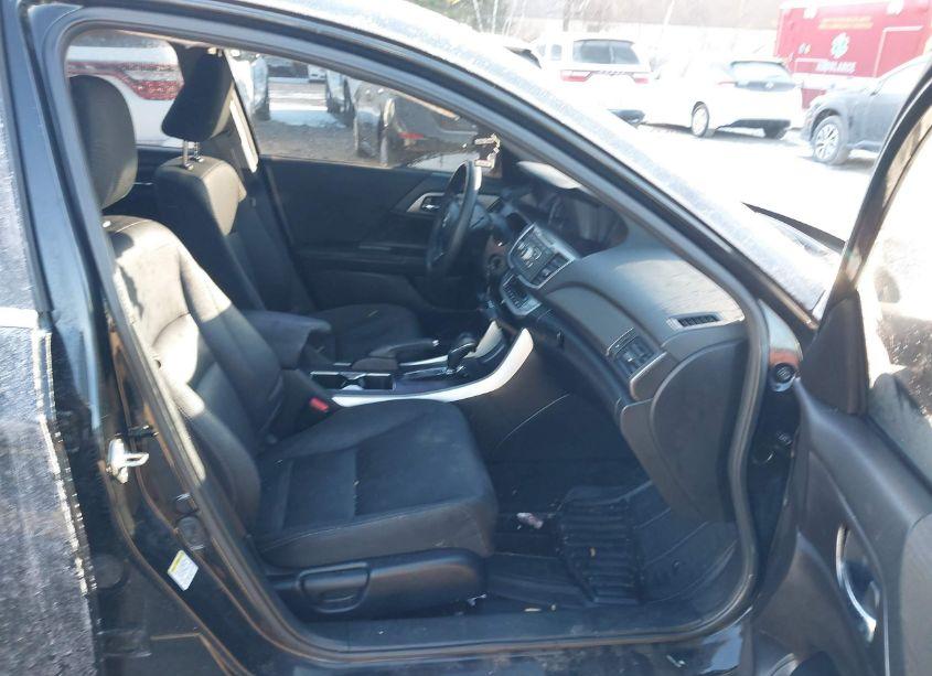 Photo 5 of 2015 Honda Accord LX (VIN 1HGCR2F30FA269474)