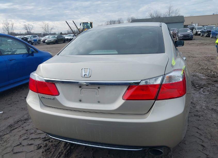 Photo 16 of 2015 Honda Accord LX (VIN 1HGCR2F30FA275291)