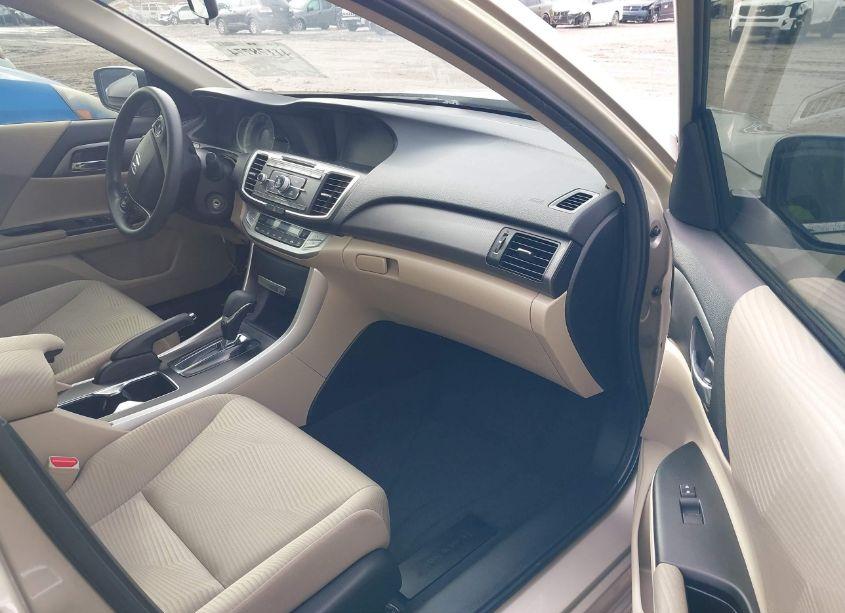 Photo 5 of 2015 Honda Accord LX (VIN 1HGCR2F30FA275291)